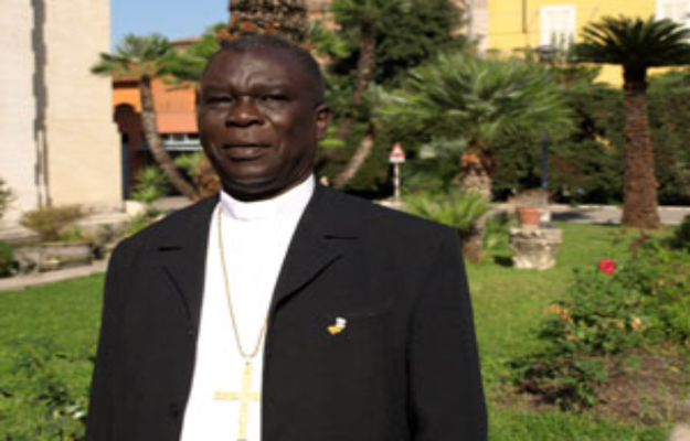 Monseñor Richard Domba, obispo de la diócesis de Doruma-Dungo en la República Democrática del Congo